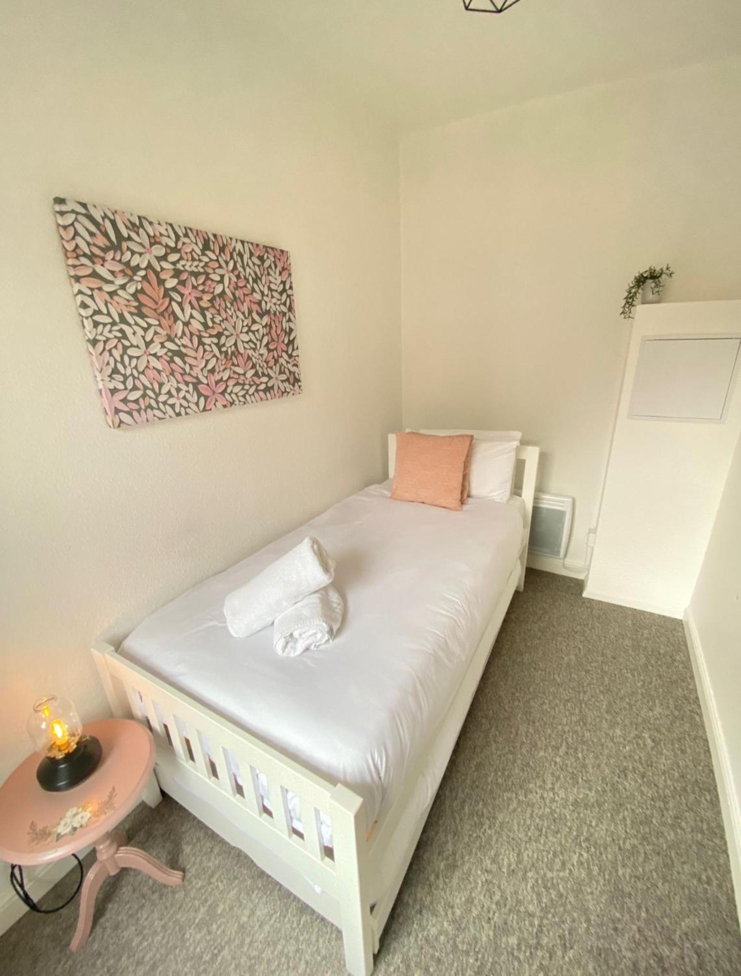 Seaside Escape In Central Bournemouth Spacious Stylish & Inviting Urban Heights Exterior photo